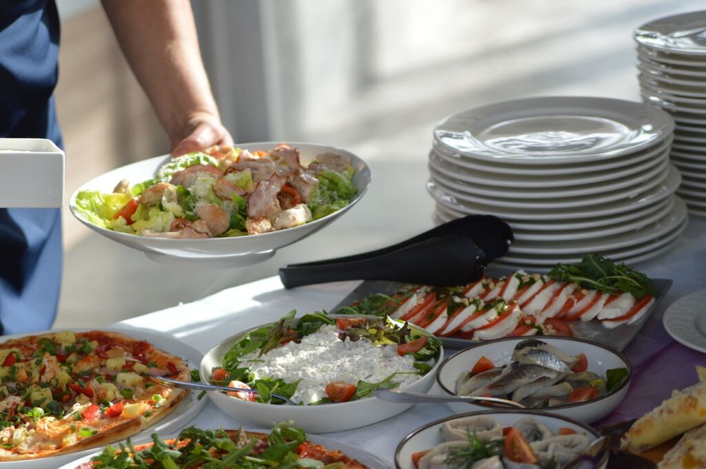 salad, table, brunch-1684468.jpg