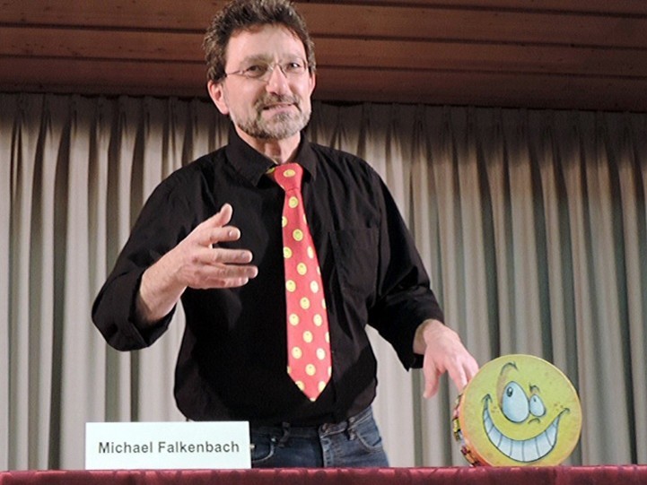 Bitte lächeln - Das Leben ist zu kurz für ein langes Gesicht! Vortrag Humortherapeut